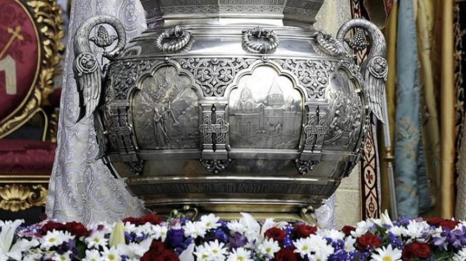 On September 28th, the Sureme Patriarch performed the Blessing of the Holy Muron. The ceremony took place in the St. Trdat Open Air Alter of the Mother Cathedral of Hly Etchmiazin.